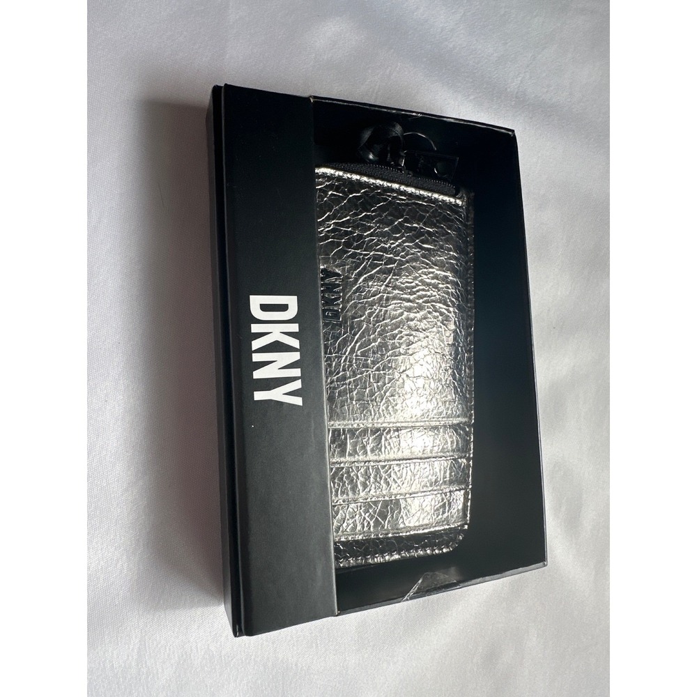 DKNY Lumen‎ Zip Card Case Pewter Metallic Crinkle Wallet R33ZLZ45 New in Box - Picture 3 of 5